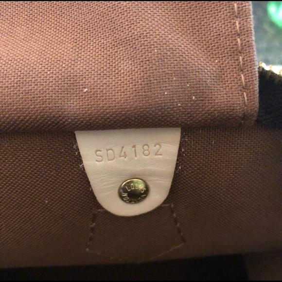 Authentic LV Speedy - Picture 7 of 16